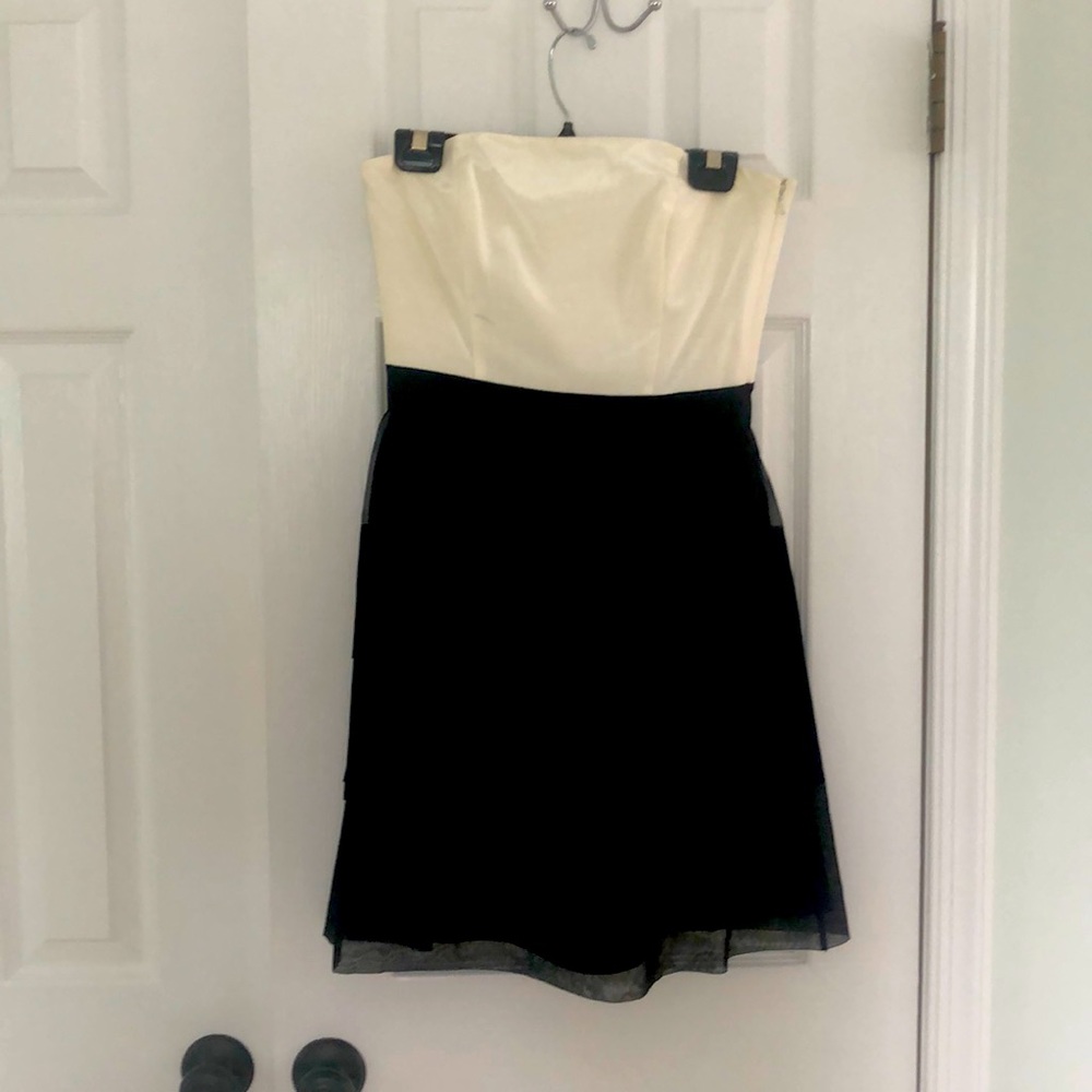 White House Black Market strapless dress. Size 2.